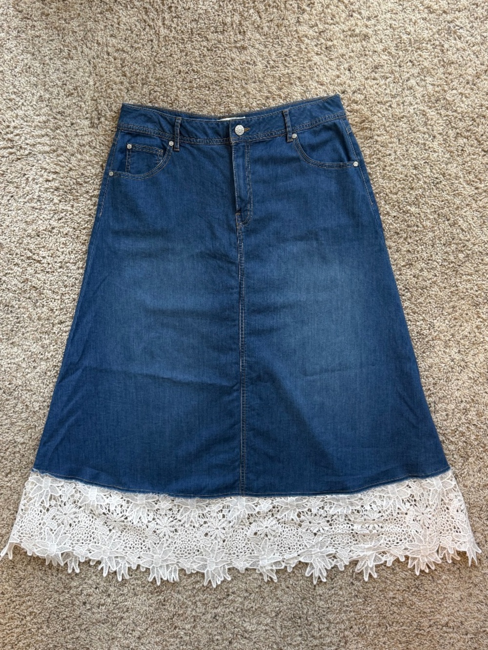 Cato Fashions Elegant Blue Denim Skirt with Lace Trim size 12